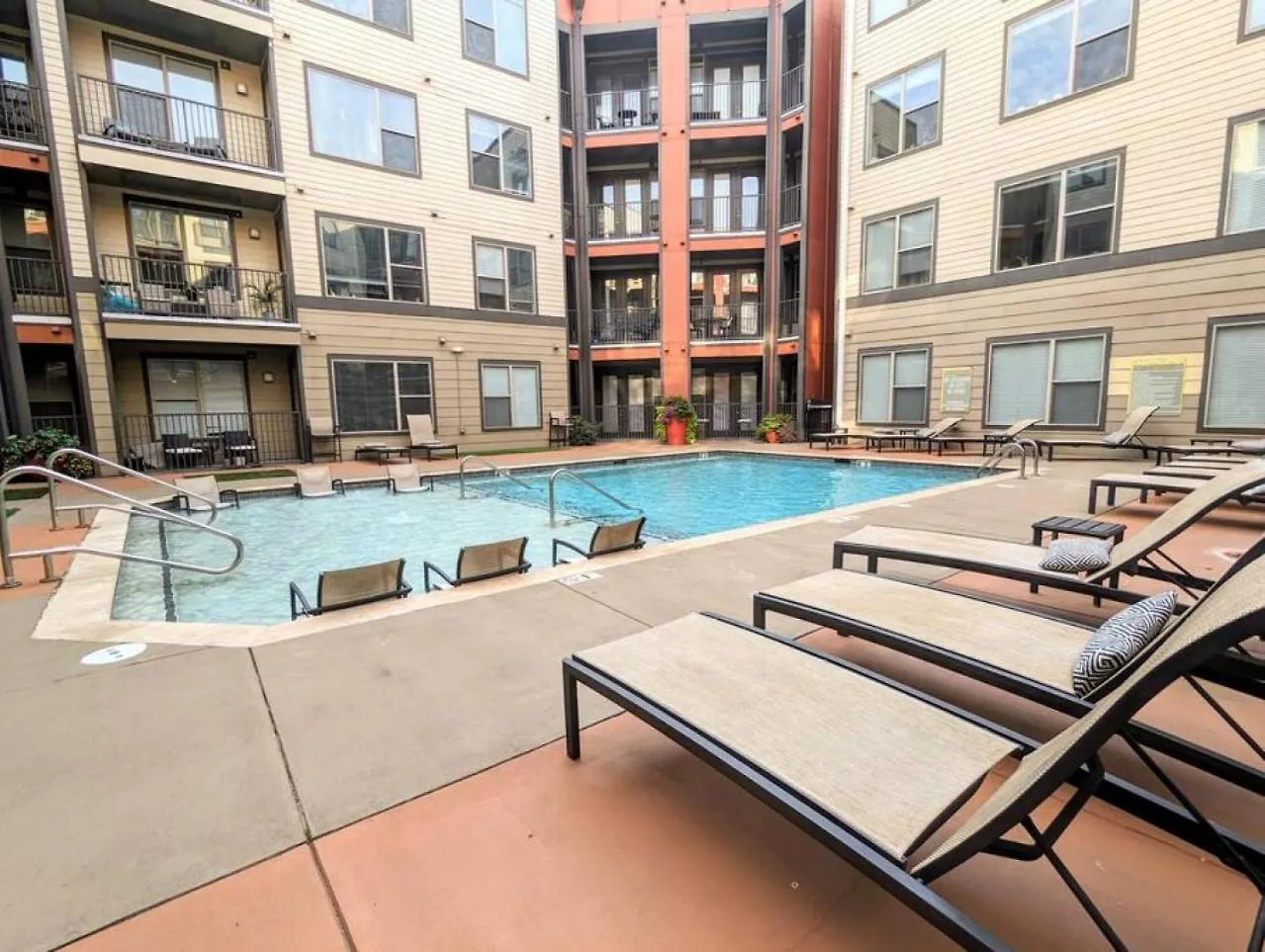 League Flats South End At South Blvd Apartment Charlotte United States